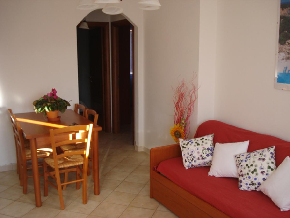 Residenza Sul Mare Aparthotel Valledoria Kültér fotó